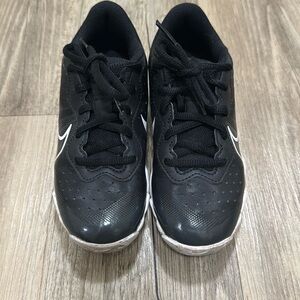 Nike Youth Baseball Cleats "Nike Diamond" size 1.5Y